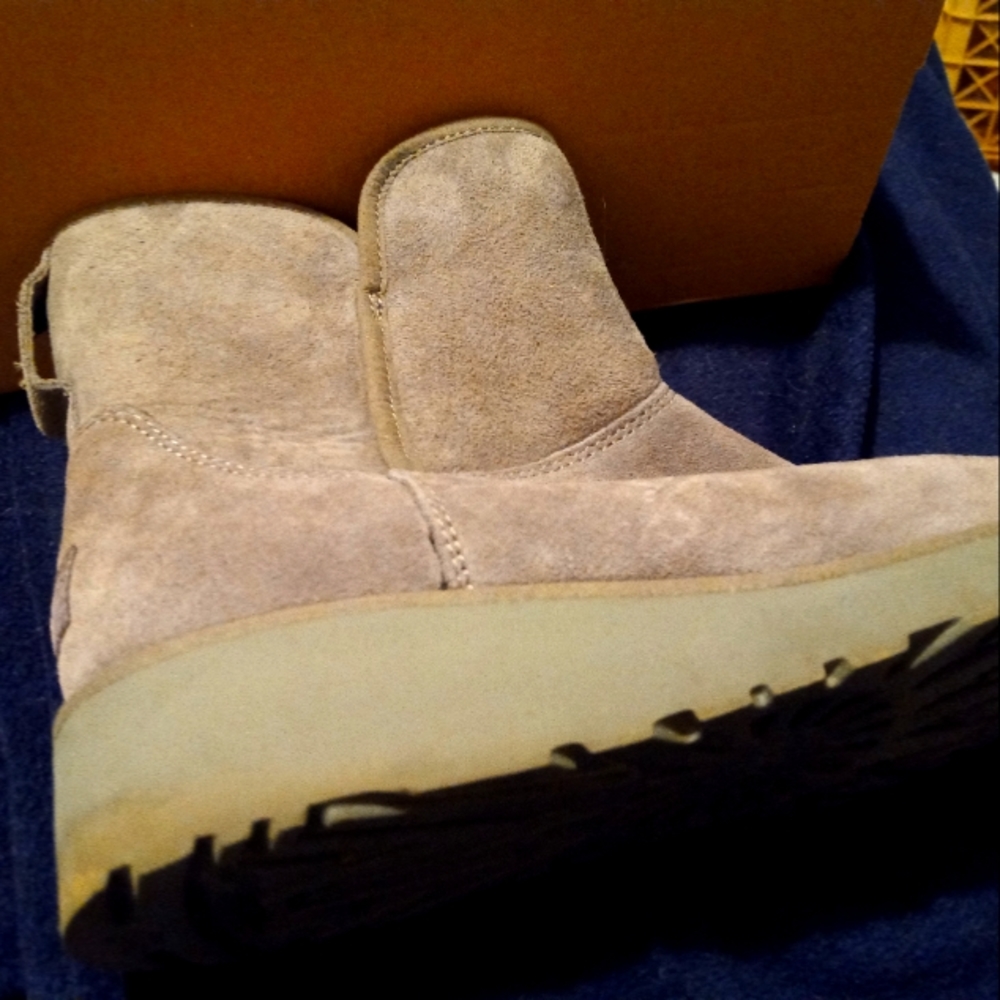 Womens ugg boots